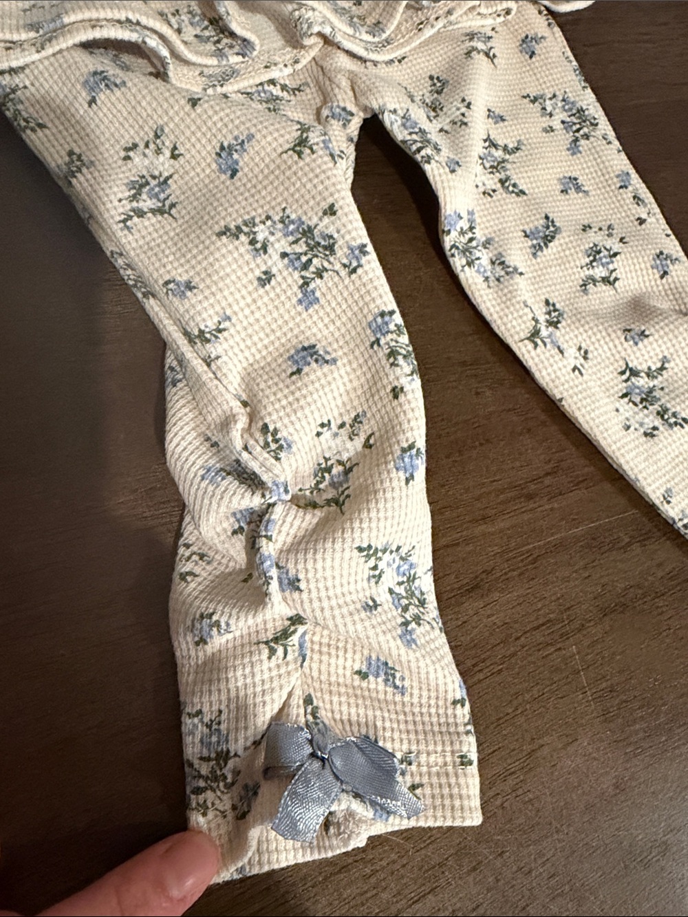 Girls Cream Floral Ruffle Set 12months - Picture 6 of 6
